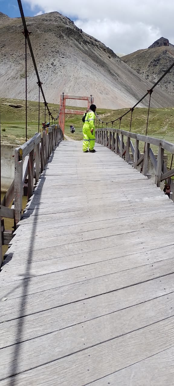 Puente peatonal también fue afectado por las lluvias intensas (Foto: Municipalidad de Huaynacotas)