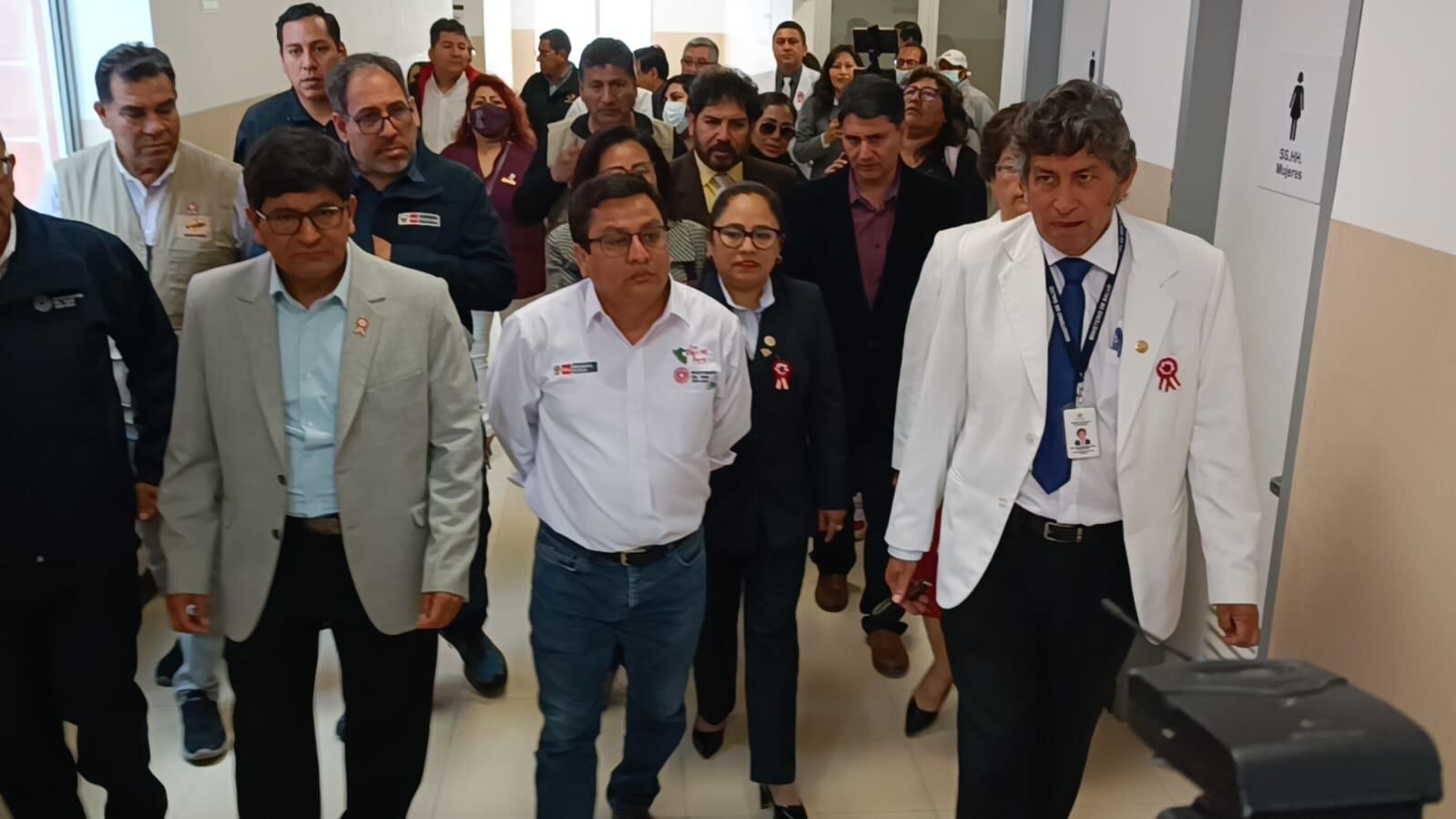 Ministro de Salud en puesta en marcha de nosocomio. (Foto: Pedro Torres)