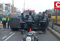 Accidente en Comas: Camioneta se vuelca y deja dos heridos