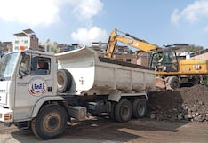 Ejército despliega maquinaria pesada en zonas afectadas por lluvias en Arequipa