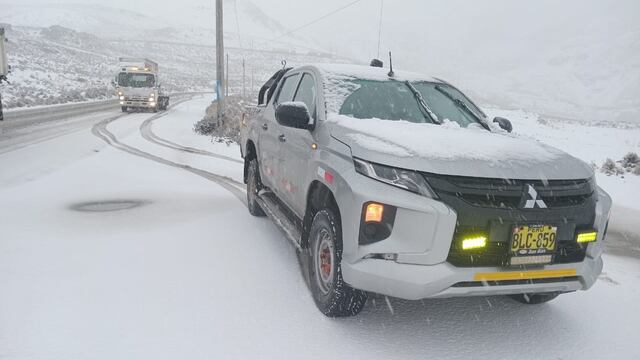 Cierran Carretera Central por intensa nevada a la altura de Ticlio