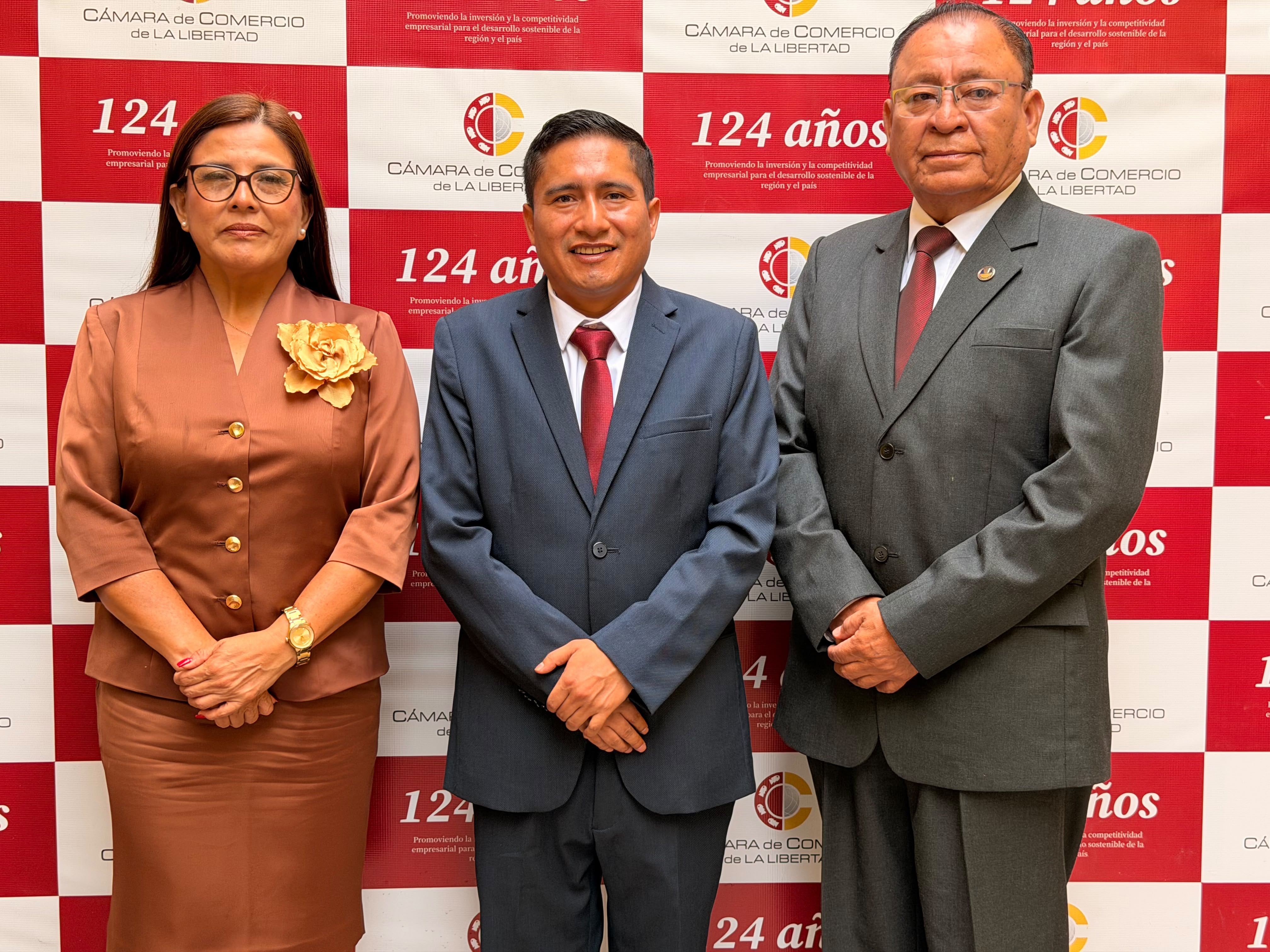 Durante el Foro Empresarial de la Cámara de Comercio de La Libertad (CCLL).
