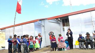 Pronied distribuye 300 aulas prefabricadas ante las heladas en zonas andinas del país
