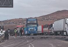 Bloqueo en vías sigue por los pescadores artesanales de la macrorregión sur