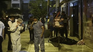 SJL: Asesinan a dos jóvenes en plena vía pública cuando remolcaban un automóvil