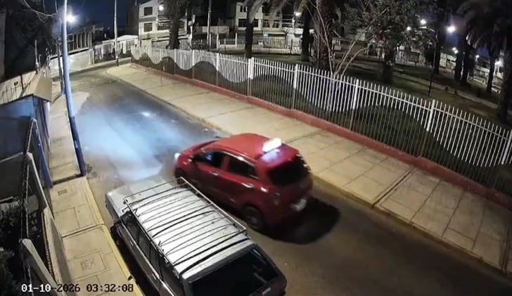 Los ladrones volvieron a robar diccionarios, luego de una hora de llevarse un televisor. (Foto: Difusión)