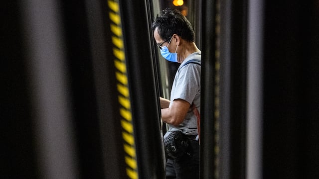 Un taxista, el primer caso de contagio local del coronavirus en Tailandia