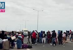 Migrantes sin documentos bloquean el paso Tacna–Arica y paralizan el tránsito fronterizo