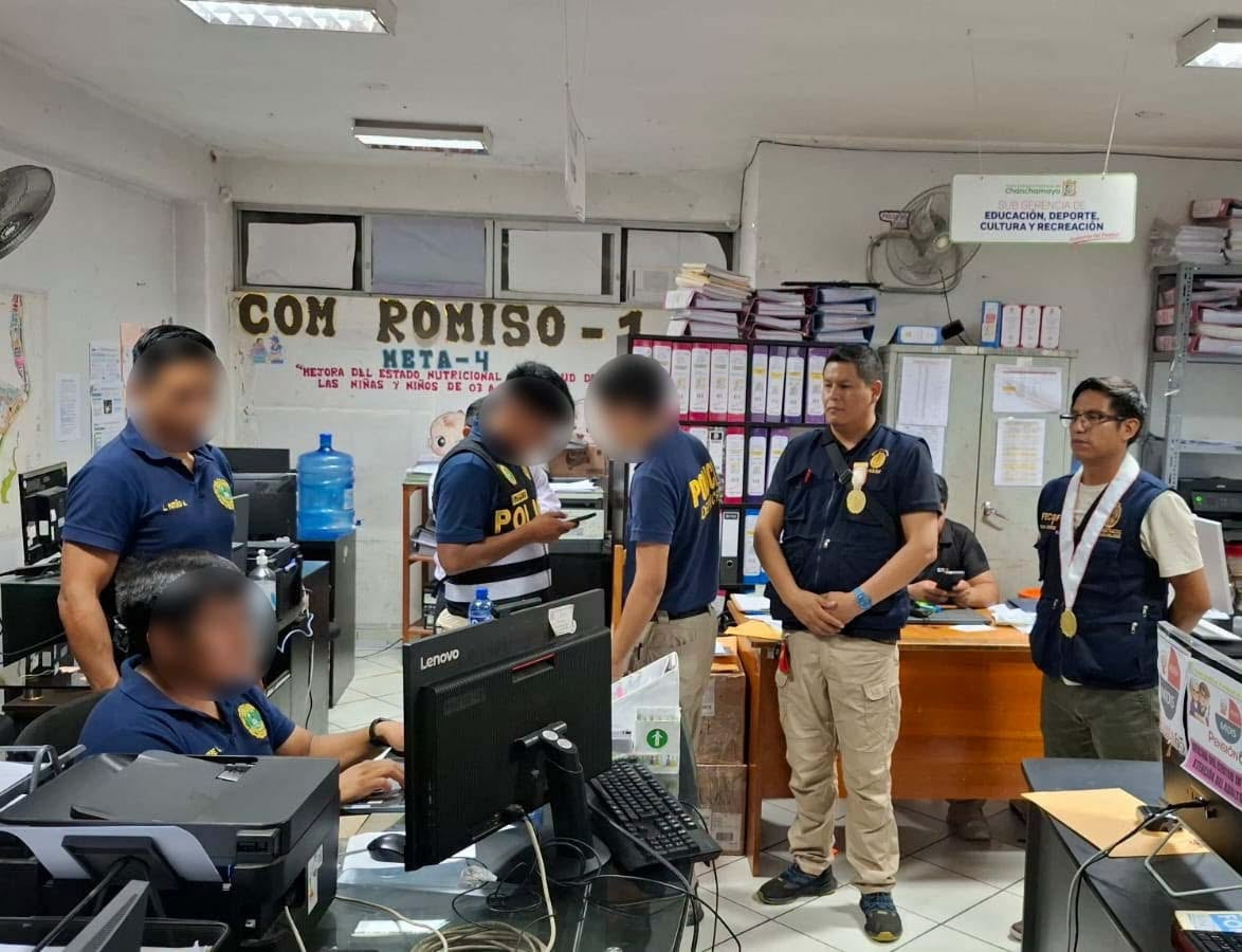 Detienen a servidora por presunto peculado en Chanchamayo