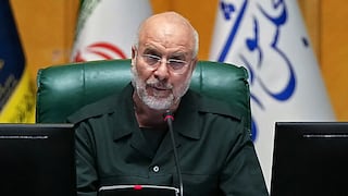 Presidente del Parlamento de Irán advierte a Trump que “toda” la región “arderá”