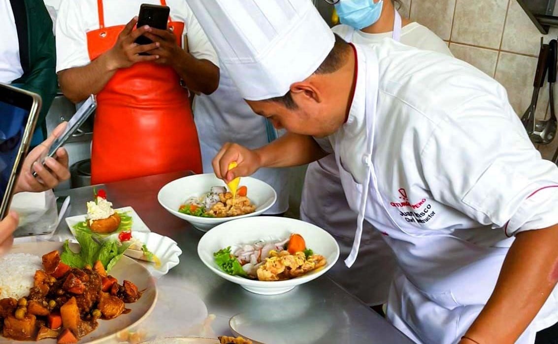 Cámara Gastronómica Turística y la Municipalidad de Piura les, brindará homenaje.