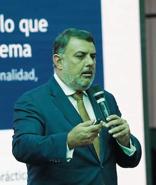 El presidente de Cofide, Jorge Velarde estuvo en la Ciudad Blanca. (FOTO: Alvaro Figueroa)
