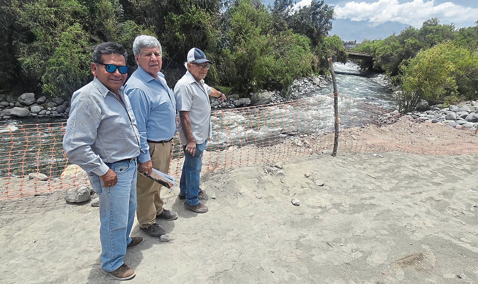 Vecinos de Vallecito en alerta por temor a desbordes en el río Chili (Foto: Omar Cruz/@photo.gec)