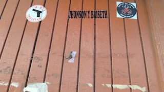 Trujillo: Aparecen stickers vinculados a organización criminal en portón de colegio