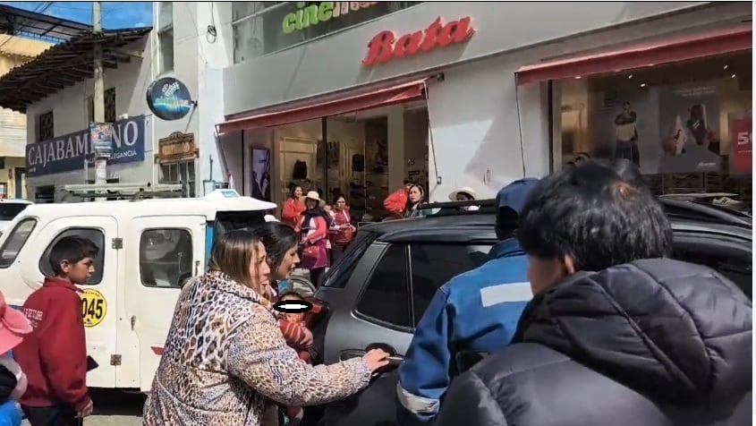 Pequeño fue atropellado por un camión compactador de basura de la municipalidad.