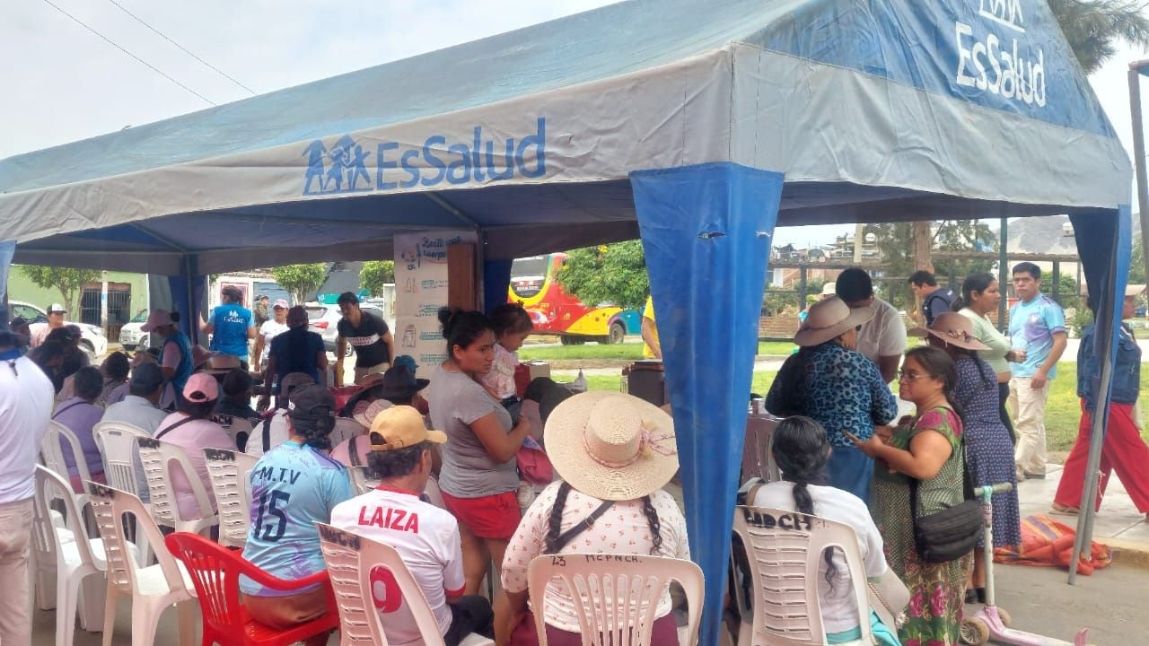 La jornada benefició a asegurados y población en general.