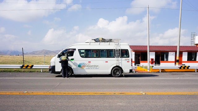 Más de 5 mil transportistas se preparan para volver a carreteras de Puno 