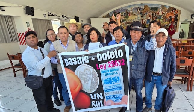 Dirigentes en la Municipalidad Provincial de Arequipa. Foto: GEC