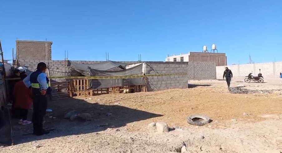 Los agentes de la Policía hallaron el cuerpo de una mujer en una vivienda. (Foto: Difusión)