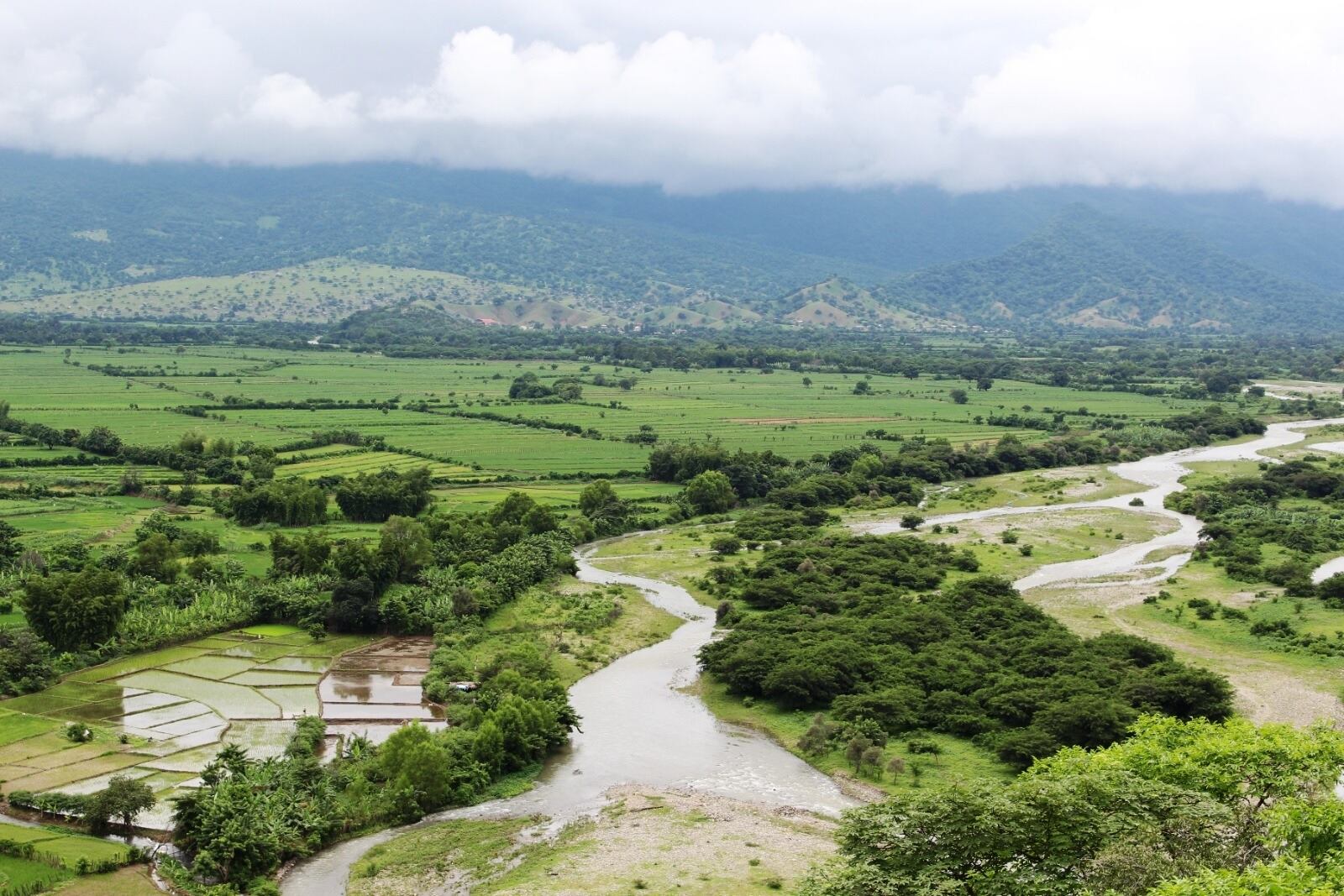 La Federación Médica de Piura exige el anuncio y concretización del Hospital de Alta Complejidad del Ministerio de Salud para la región Piura, pues son más de 2 millones de personas que se beneficiarán, además del incremento del PBI para el sector salud, pago de remuneraciones para el personal de salud, entre otros