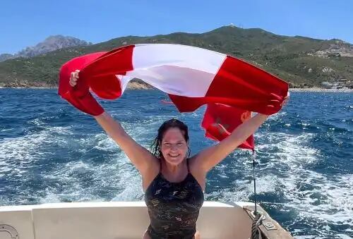 Nadadora peruana, Valeria Brigneti, conquista el Estrecho de Gibraltar. Foto: Vale Brigneti/Instagram.