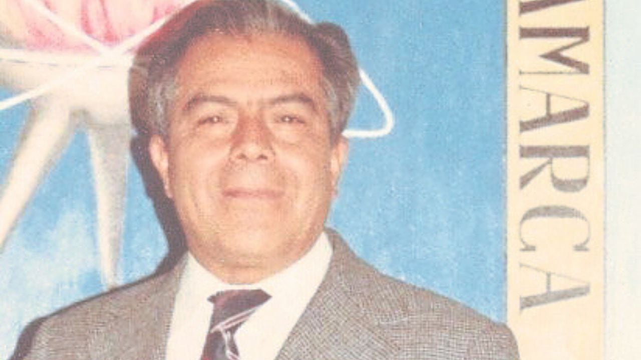 Cuando no era obligatoria ni una exigencia académica ser doctor, Zoilo León Ordóñez obtuvo el mencionado grado académico en la Universidad Nacional de Trujillo.