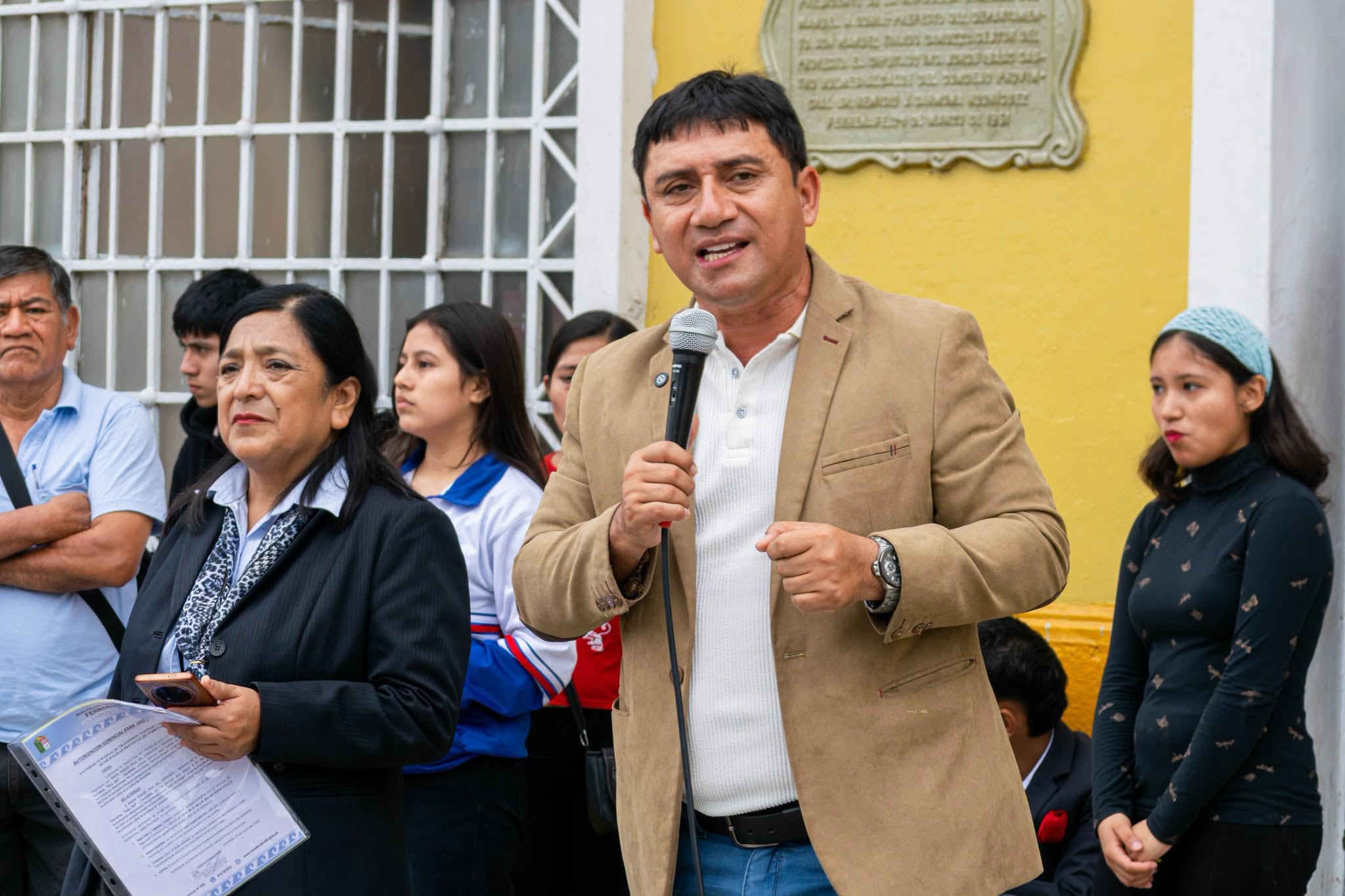 Cuestionamiento en torno a la gestión de alcalde Carmona.
