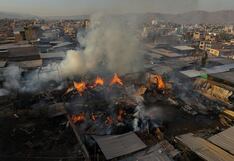 Incendio destruye más de 10 madereras de la avenida Jesús en Arequipa (FOTOS y VIDEO)