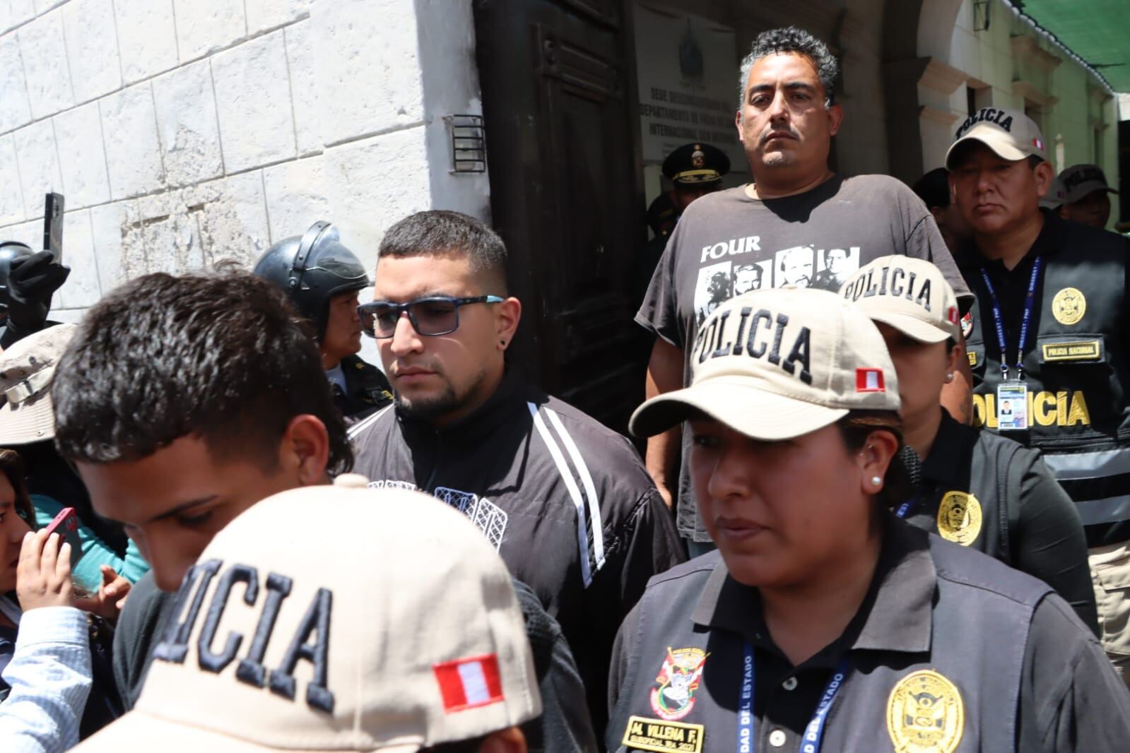 Extranjeros expulsados de Arequipa. Foto: GEC.