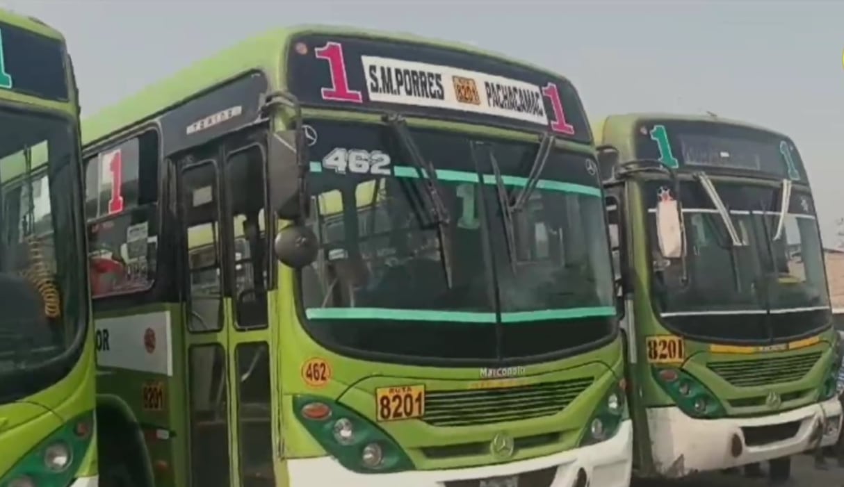 El atentado ocurrió en el patio de maniobras de la empresa de transporte y dejó casquillos de bala y daños en la fachada.