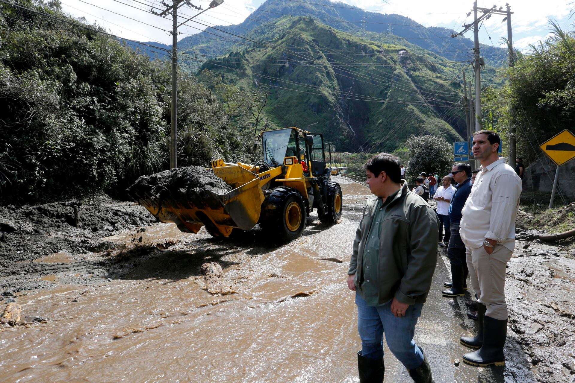 Los fuertes temporales en la zona andina de Ecuador han causado 17 muertos, 29 heridos, 5 desaparecidos y graves daños en infraestructuras. (Foto: EFE)