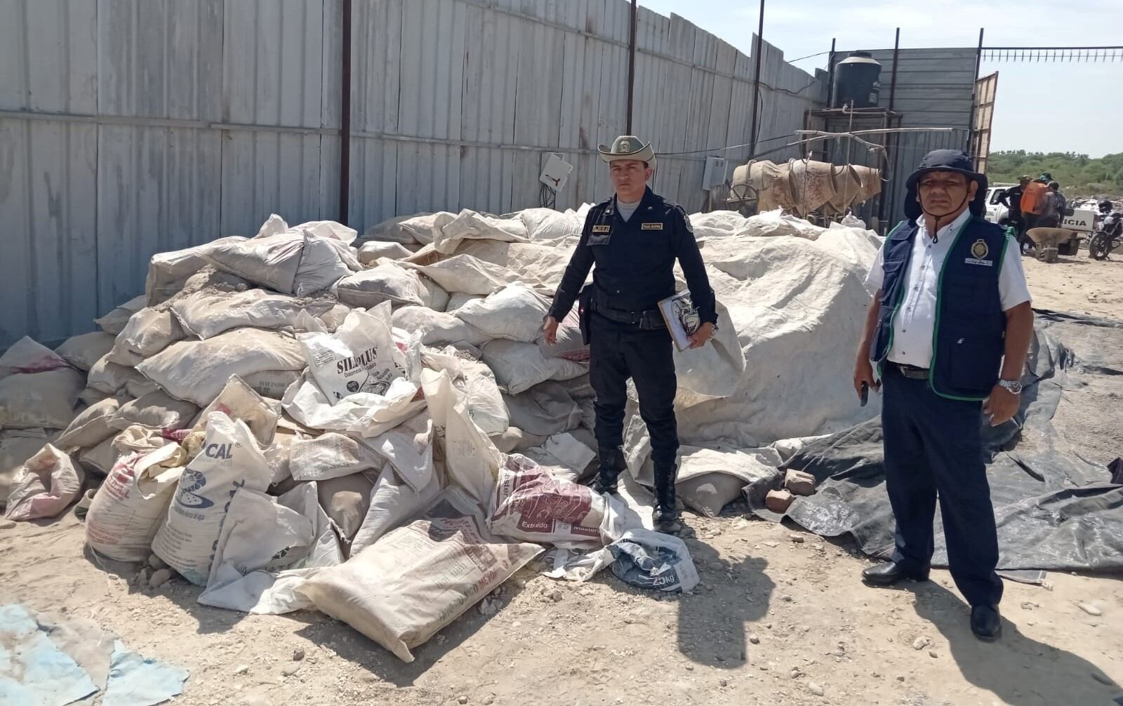 Realizaban dicha labor de manera ilegal en la Zona Industrial, cerca de la carretera Sullana a Tambogrande