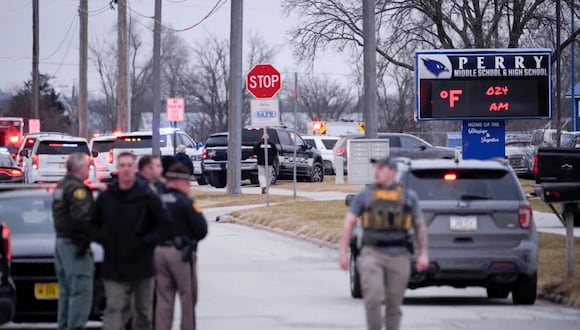 Tiroteo en Iowa: Policía confirma “múltiples víctimas de bala” en ataque en la Escuela Secundaria Perry.