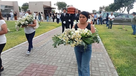 Trujillo: Dan último adiós a empresario asesinado (VIDEO)
