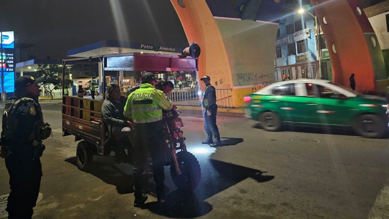 La Policía detalló que intervenciones se ejecutó en cinco puntos de Trujillo. Se detuvo a cinco requisitoriados y a tres extranjeros ilegales. (Foto: PNP)