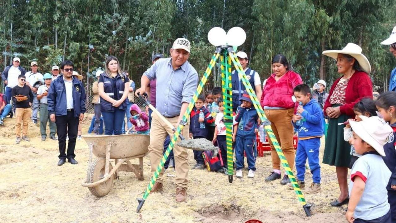 El alcalde provincial, Santos Ruiz Guerra, indicó que se invertirá 1 millón 507 mil soles para mejorar la educación en Sánchez Carrión.