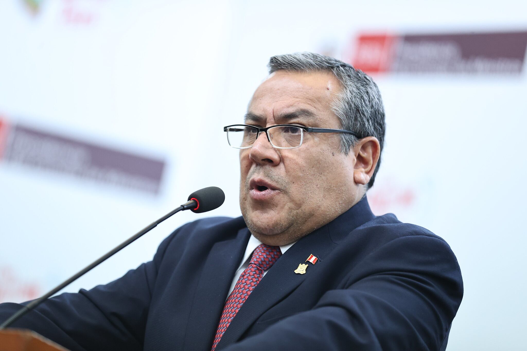 El primer ministro Gustavo Adrianzén advirtió que no volverá a referirse a los relojes Rolex de la presidenta Dina Boluarte. Esto se debe a que, desde su perspectiva, es un asunto personal de la mandataria que a él no le corresponde abordar. Foto: PCM / Flickr