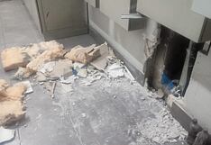 Ladrón hace forado en la pared del centro comercial Outlet Arauco Arequipa