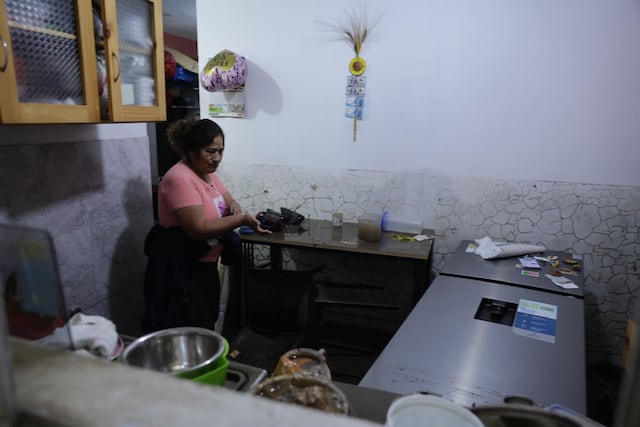 Keiko Fujimori inspecciona zonas afectadas por lluvias en Villa María del Triunfo