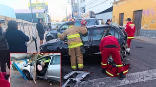 Arequipa: Chofer ebrio choca, deja heridos, fuga y termina estrellado contra un paradero (VIDEO)
