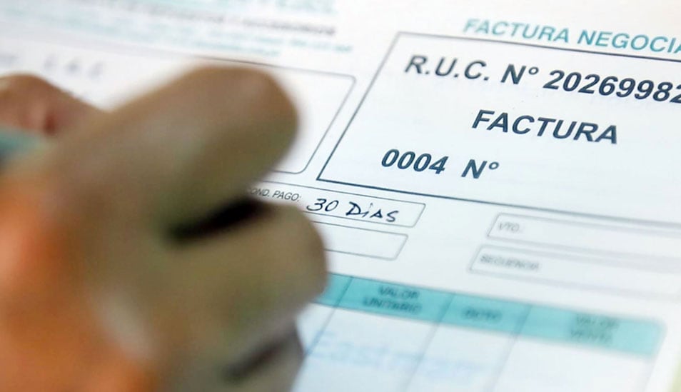La venta de factura a cambio de obtener financiamiento es aún muy bajo en el país por falta de mayor información, sobre todo entre las micro y pequeñas empresas. (Foto Andina).