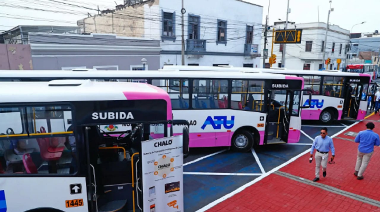ATU lanza flota del Corredor Rosado con carriles exclusivos.