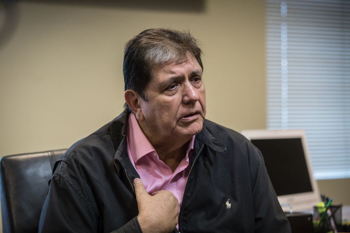 Dirigentes del Apra piden investigaciones tras declaración de Jaime Villanueva sobre expresidente Alan García.