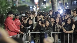 BTS llegó a Lima: Fans esperan afuera del hotel para ver al grupo pese a pedido de respetar su privacidad