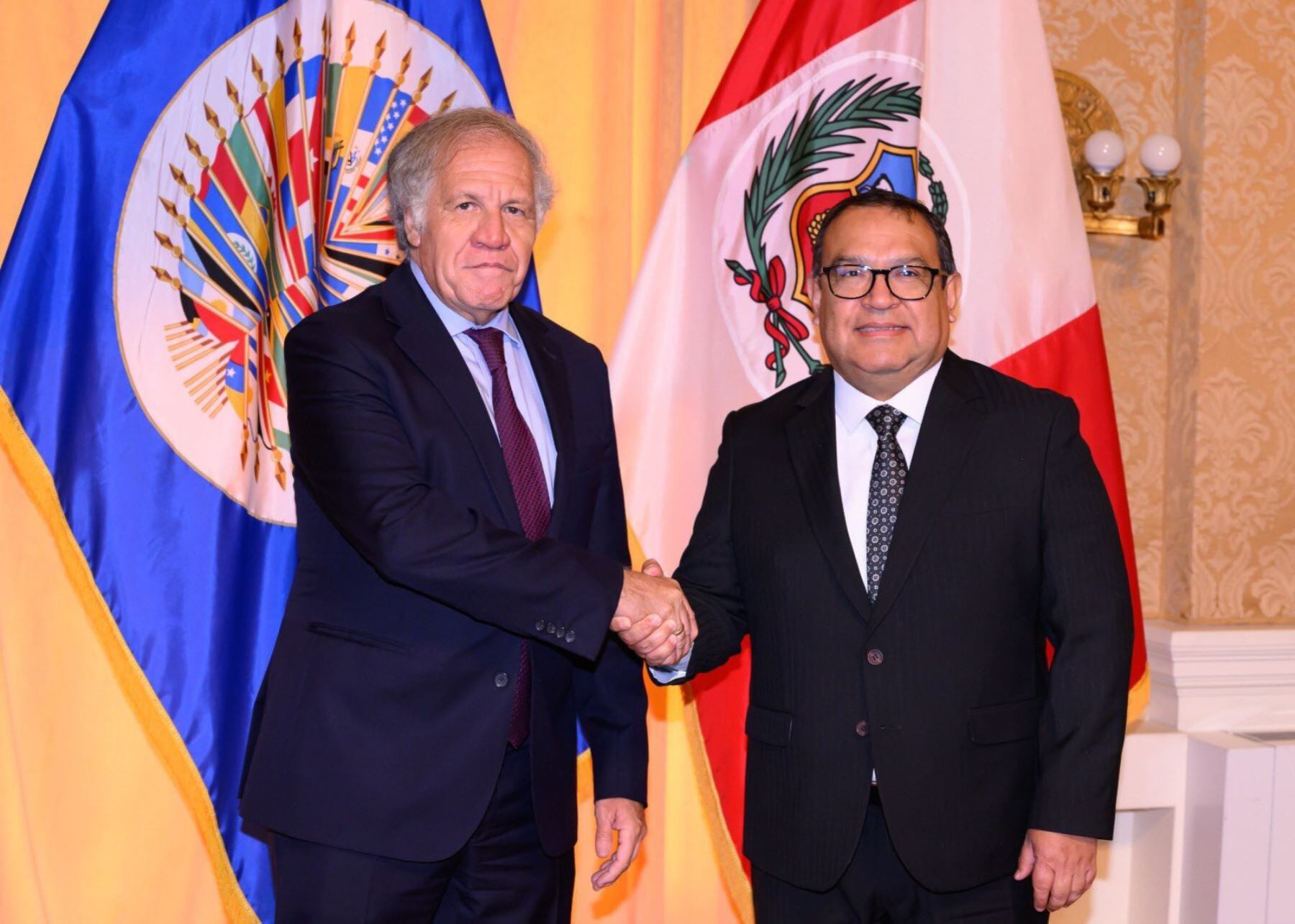 Alberto Otárola, primer ministro de Perú, dialogó en Washington con Luis Almagro, secretario general de la OEA (Foto Andina)