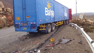 Arequipa: Dos personas heridas tras choque entre camiones en Caravelí