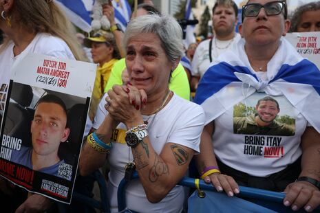 Liberan a 90 palestinos en Cisjordania tras entrega de rehenes israelíes por Hamás