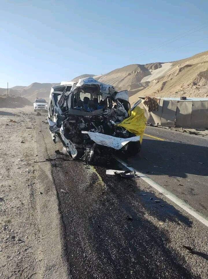 La minivan se dirigía hacia Arequipa (Foto: Difusión)