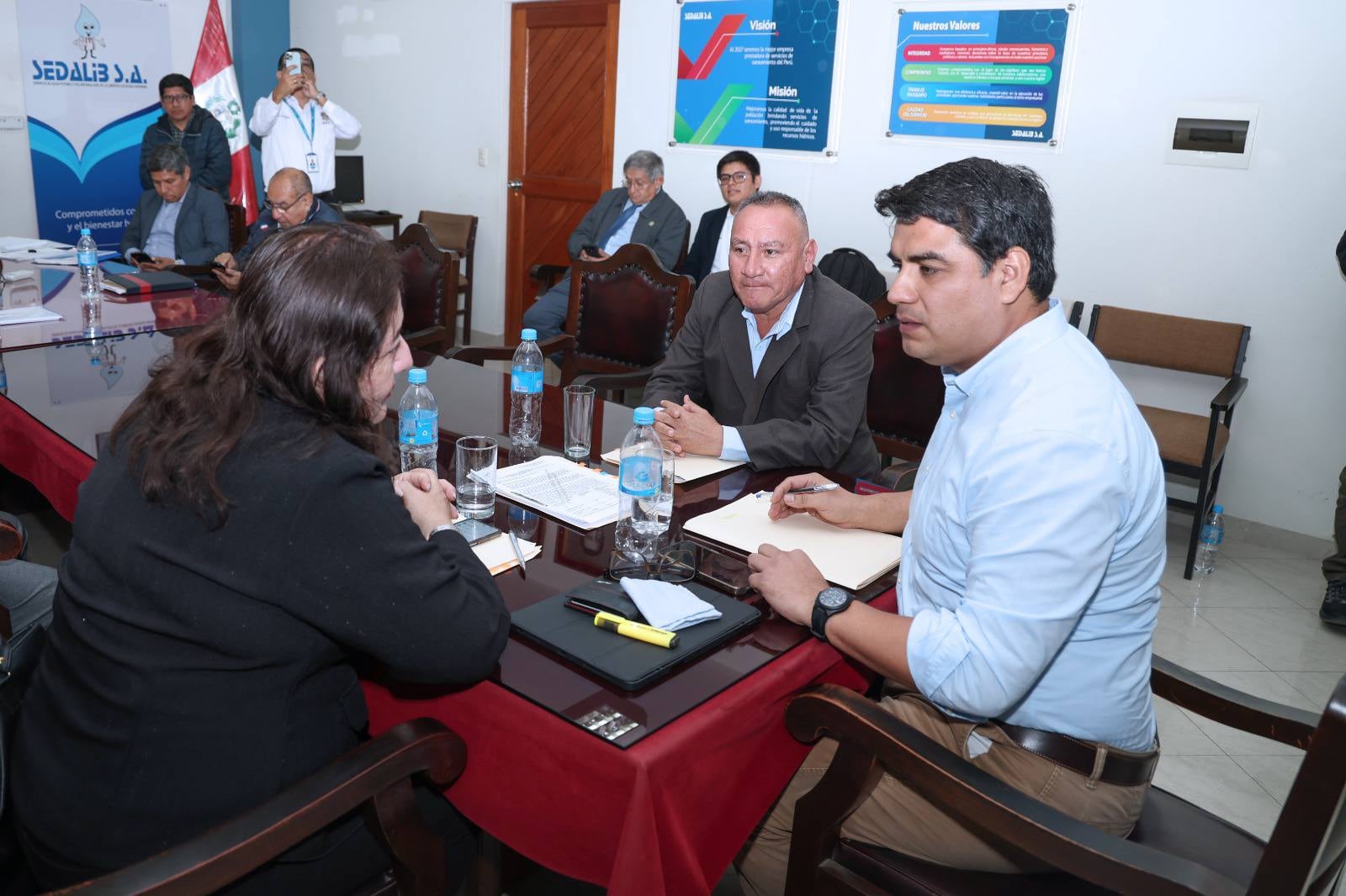 Alcaldes en Trujillo: ¿Superhéroes del Abuso de Autoridad?