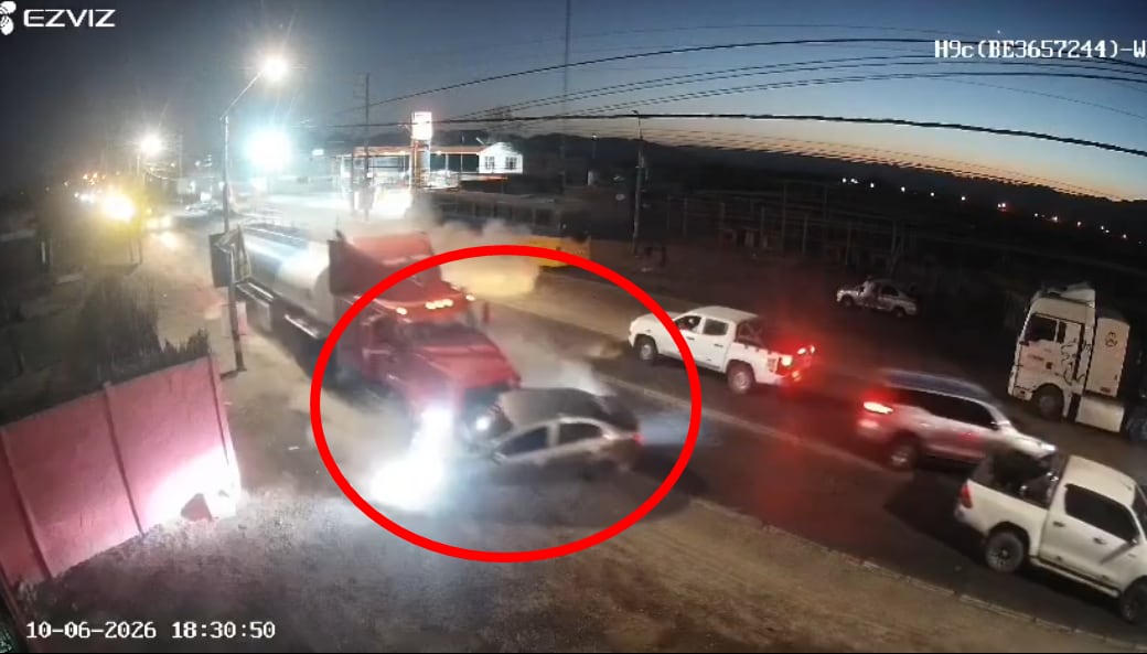 Ica: tráiler causa triple choque en la Panamericana Sur, en el distrito de Santiago